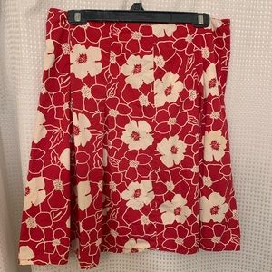 H&M L.O.G.G. Red and White tiered, wide pleated short tropical skirt size 12